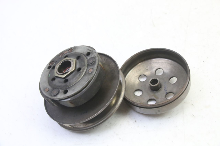 photo de KUPPLUNG PIAGGIO LIBERTY 4T 50 (2009 - 2015) - Detailansicht des Bauteils