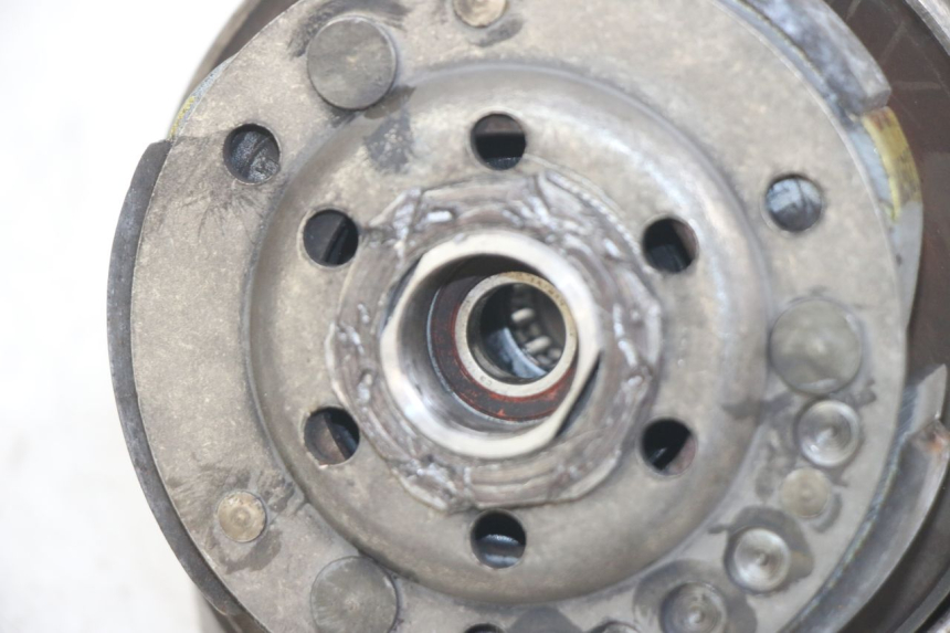 photo de KUPPLUNG PEUGEOT LUDIX 50 (2005 - 2007) - Details der Befestigungspunkte