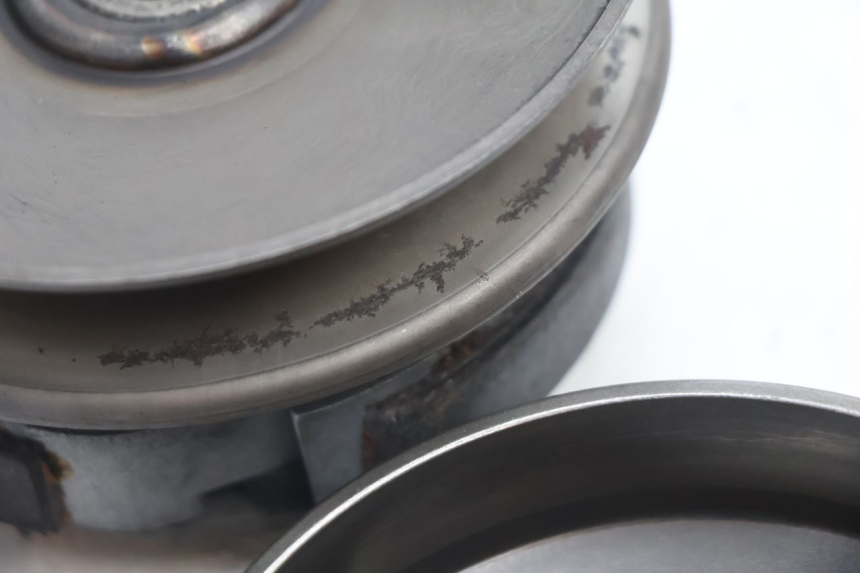 photo de KUPPLUNG PEUGEOT LUDIX SNAKE 2T 50 (2004 - 2014) - Details der Befestigungspunkte