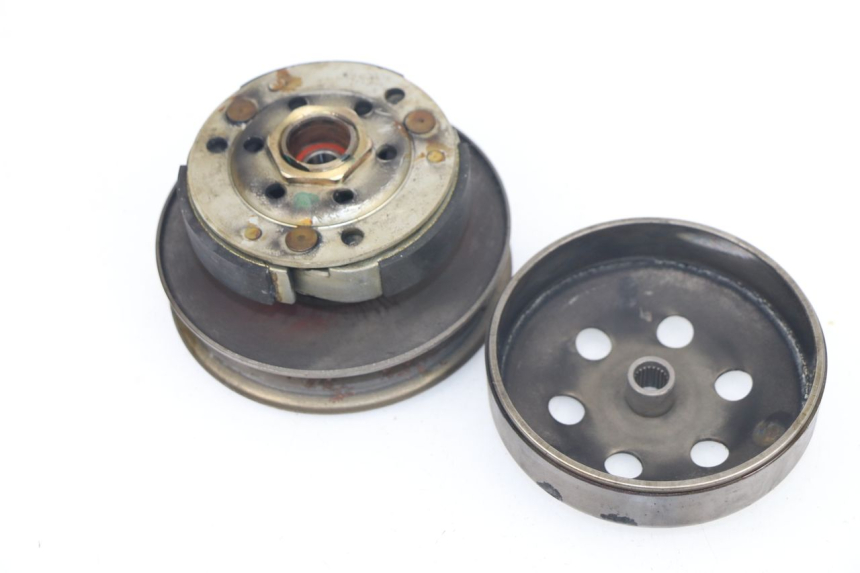 photo de KUPPLUNG PIAGGIO LIBERTY 2T 50 (2009 - 2013) - Details der Befestigungspunkte