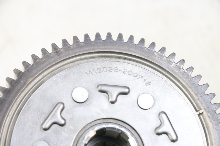 photo de KUPPLUNG APOLLO RFZ 140 - Alternative Perspektive