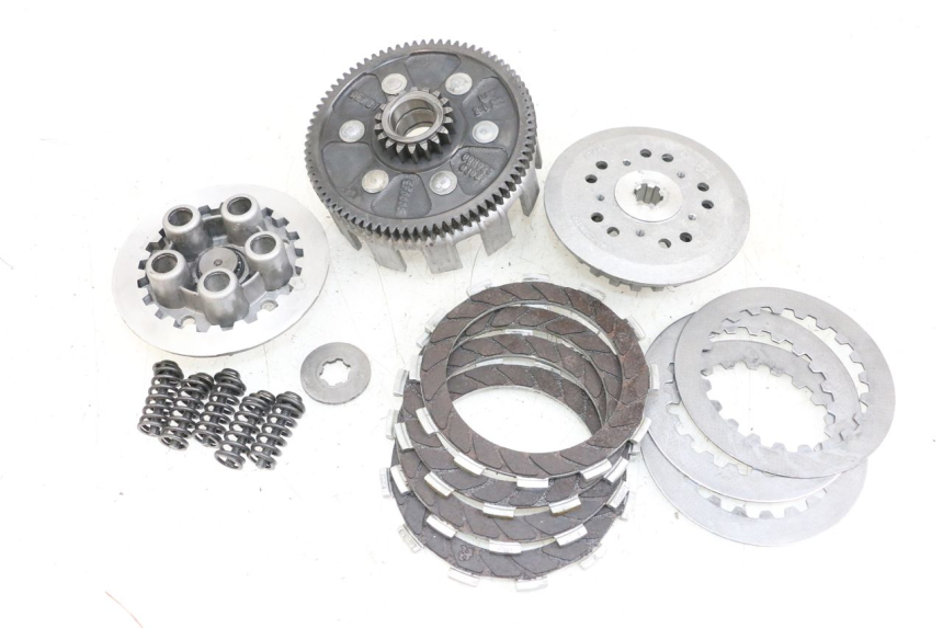 photo de KUPPLUNG APRILIA RS 50 (2006 - 2010) - Details der Befestigungspunkte