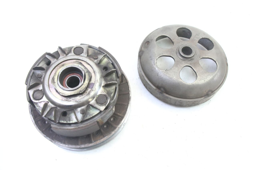 photo de KUPPLUNG PEUGEOT SATELIS 250 (2006 - 2012) - Technische Nahaufnahme