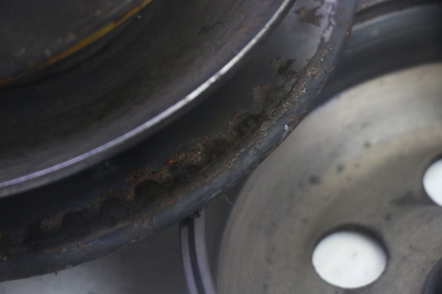 photo de KUPPLUNG PEUGEOT SATELIS 125 (2013 - 2018) - Details der Befestigungspunkte