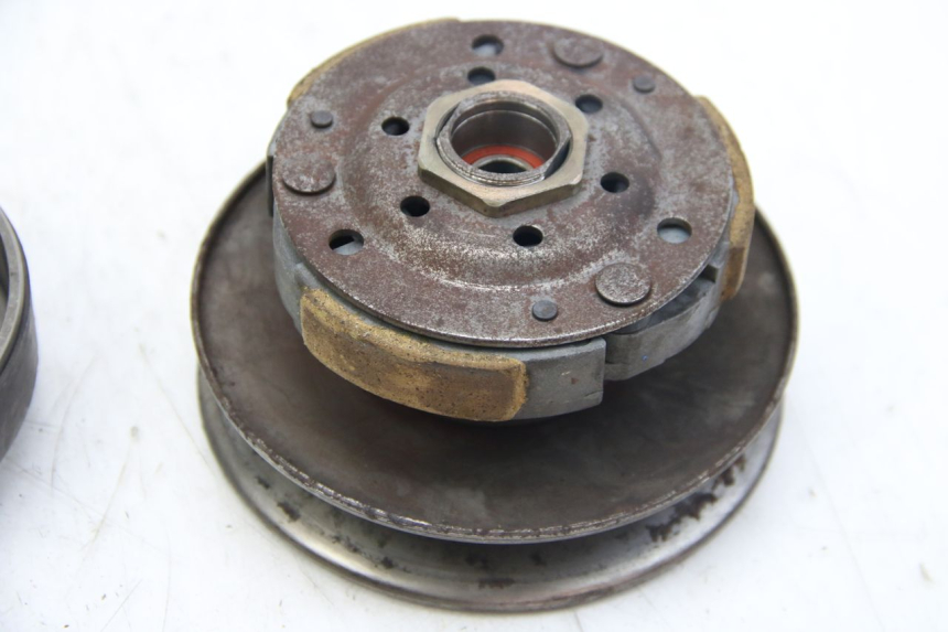 photo de KUPPLUNG APRILIA SCARABEO 4T 50 (2009 - 2017) - Technische Nahaufnahme