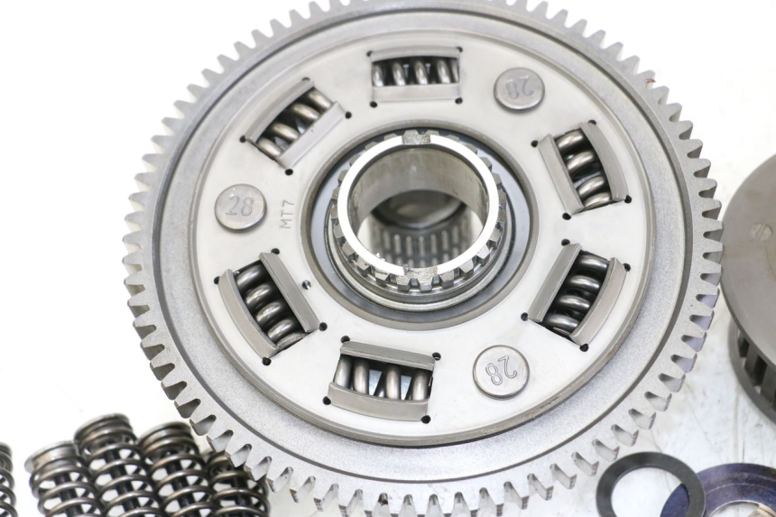 photo de KUPPLUNG SUZUKI GSR 750 (2011 - 2017) - Charakteristische Merkmale