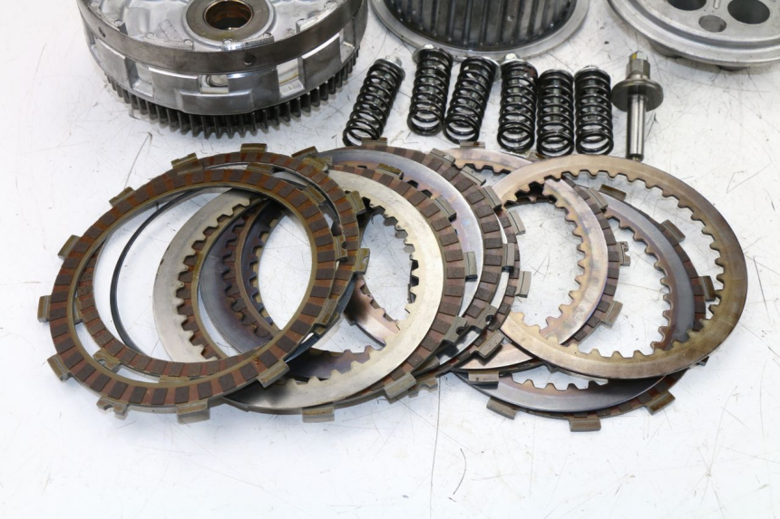 photo de KUPPLUNG SUZUKI SFV GLADIUS 650 (2009 - 2015) - Charakteristische Merkmale