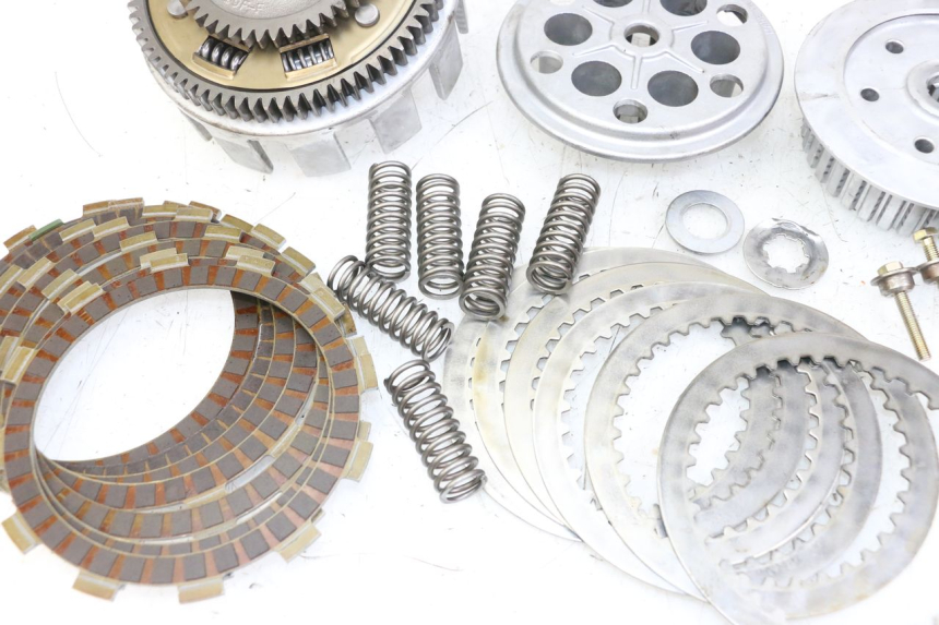 photo de KUPPLUNG SUZUKI SV S 650 (1999 - 2002) - Zoom auf Komponenten