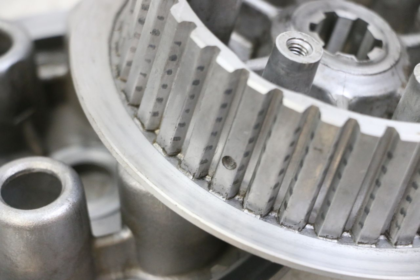 photo de KUPPLUNG SUZUKI SV S 650 (1999 - 2002) - Oberflächenzustand und Material