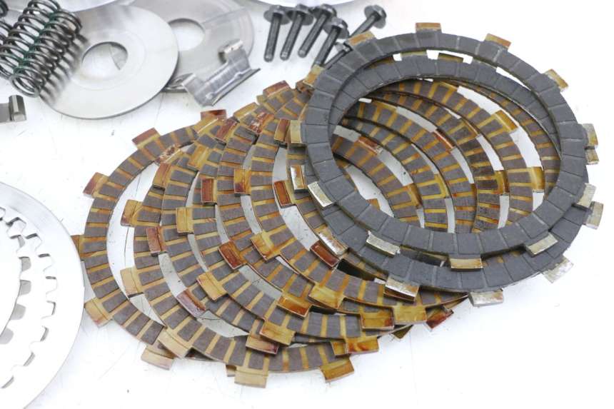 photo de KUPPLUNG YAMAHA TDM ABS 900 (2002 - 2014) - Fokus auf die Struktur