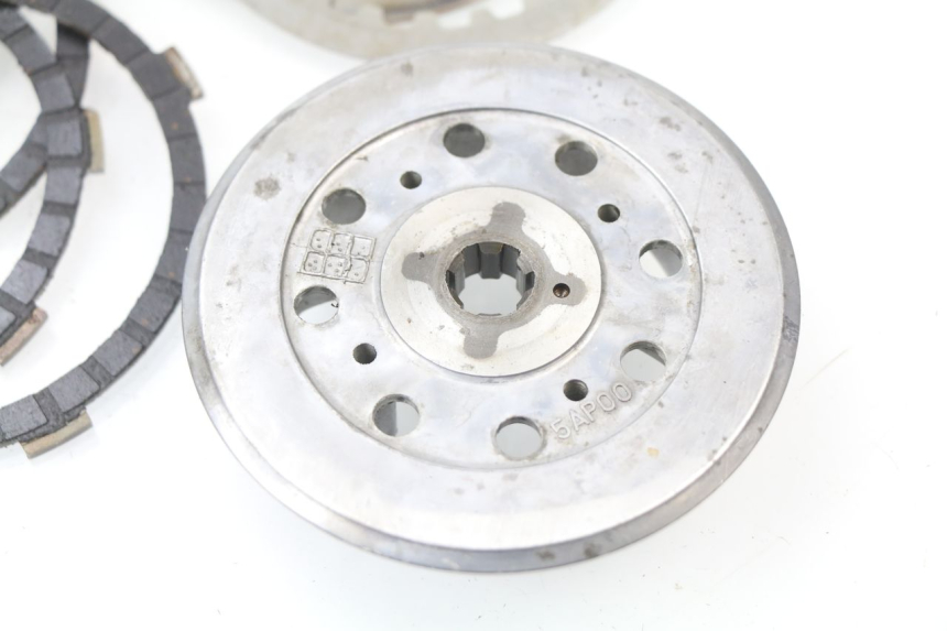 photo de KUPPLUNG YAMAHA TTR 125 (2000 - 2020) - Oberflächenzustand und Material