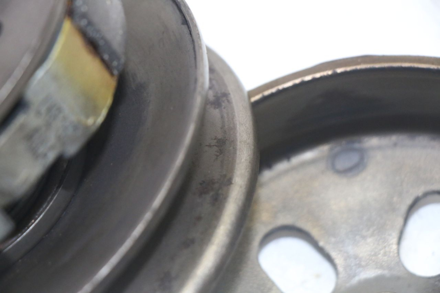 photo de KUPPLUNG PEUGEOT TWEET PRO CARGO 50 (2018 - 2022) - Details der Befestigungspunkte