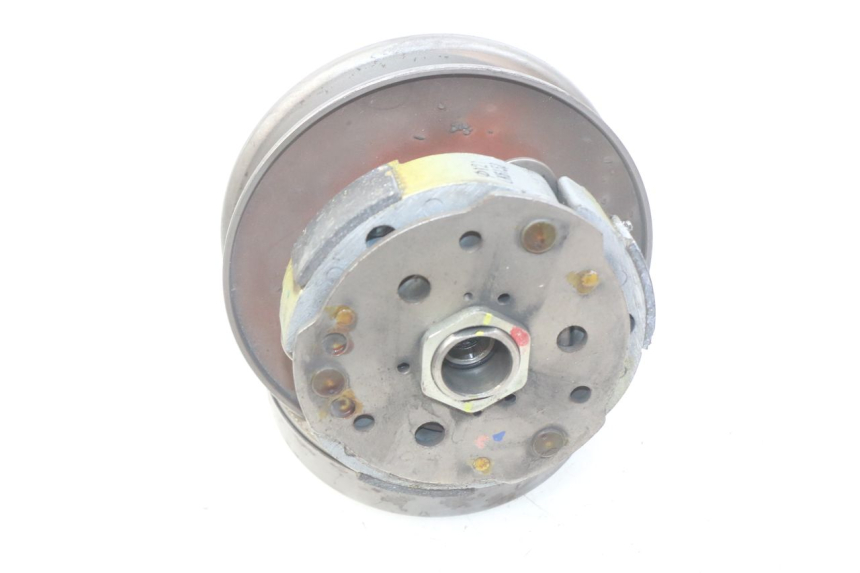 photo de KUPPLUNG PIAGGIO VESPA GTS IGET ABS 125 (2017 - 2023) - Technische Nahaufnahme