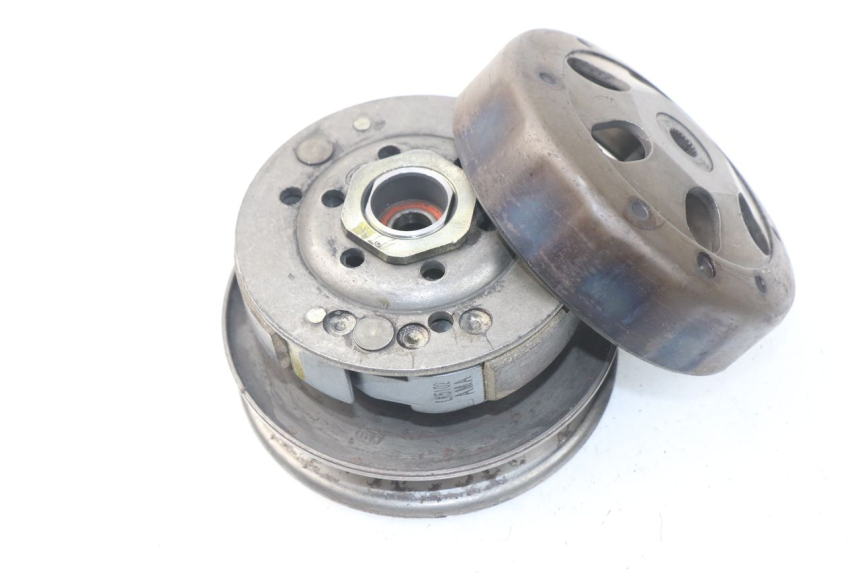 photo de KUPPLUNG PEUGEOT VIVACITY NEW 4T 50 (2008 - 2017) - Hauptansicht