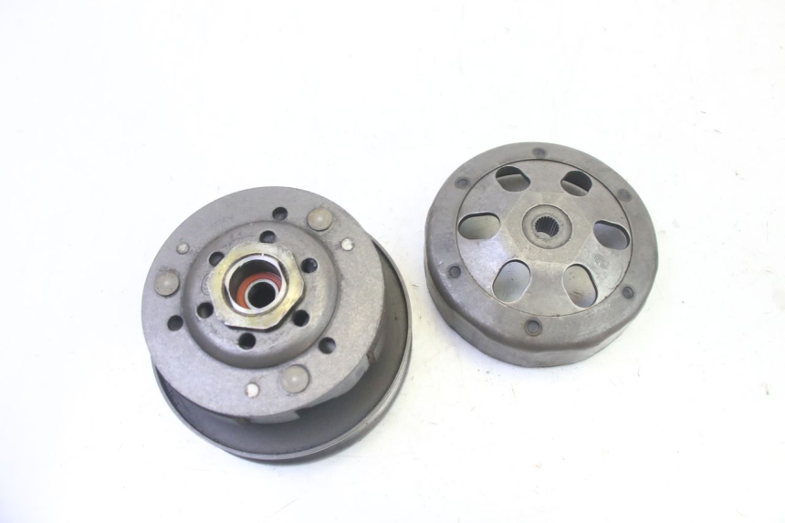 photo de KUPPLUNG PEUGEOT VIVACITY NEW 4T 50 (2008 - 2017) - Technische Nahaufnahme