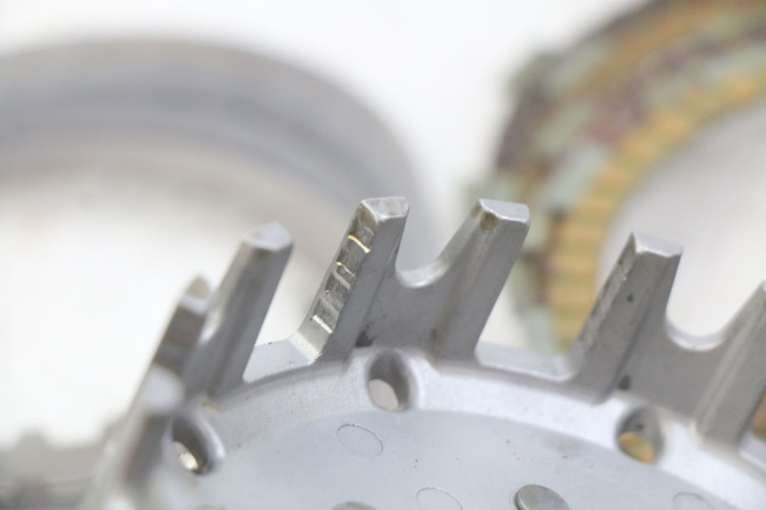 photo de KUPPLUNG PEUGEOT XP6 50 (2006 - 2011) - Weitere Ansicht des Artikels