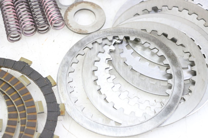 photo de KUPPLUNG YAMAHA FZ6 FAZER S2 600 (2007 - 2011) - Profilansicht des Ersatzteils