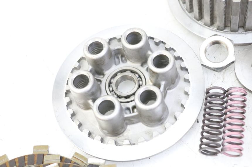 photo de KUPPLUNG YAMAHA FZ6 FAZER S2 600 (2007 - 2011) - Technische Nahaufnahme