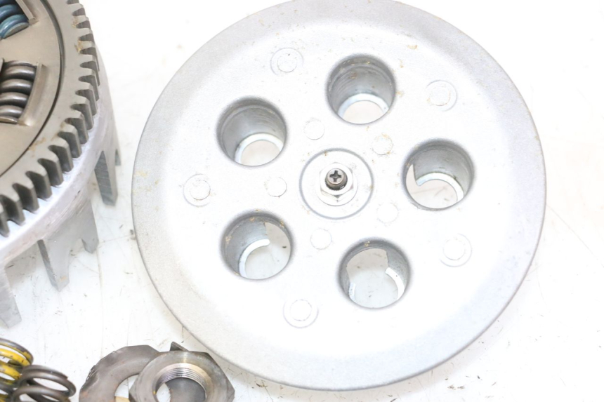 photo de KUPPLUNG YAMAHA YFM R RAPTOR 250 (2008 - 2014) - Details der Befestigungspunkte