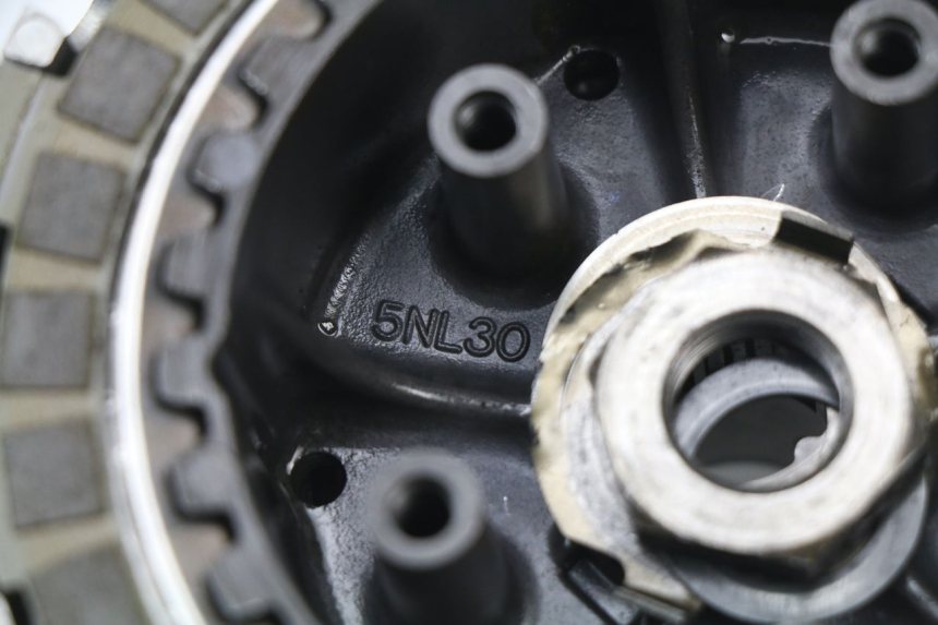 photo de KUPPLUNG YAMAHA YZ-F YZF 250 (2007 - 2013) - Oberflächenzustand und Material