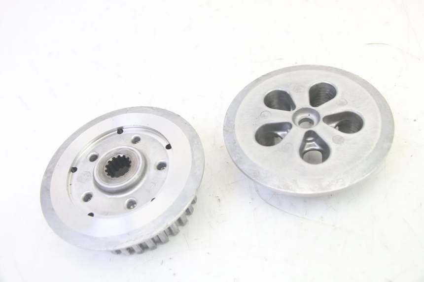 photo de KUPPLUNG YAMAHA YZ-F YZF 250 (2014 - 2018) - Oberflächenzustand und Material