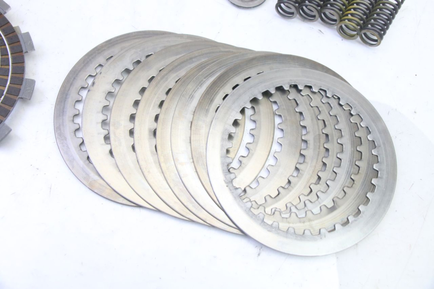 photo de KUPPLUNG YAMAHA YZ-F YZF 250 (2014 - 2018) - Kennzeichnungen und Originalreferenzen