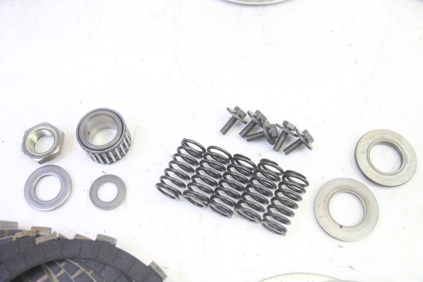 photo de KUPPLUNG KAWASAKI ZR 7 750 (1999 - 2004) - Kennzeichnungen und Originalreferenzen