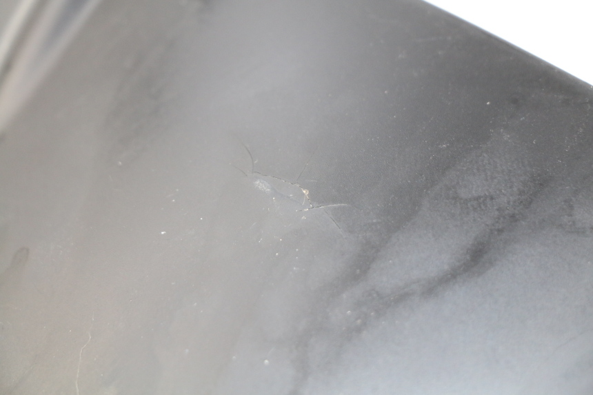 photo de TACHO VERKLEIDUNG MV AGUSTA BRUTALE R WALLY 910 (2008 - 2008) - Details der Befestigungspunkte