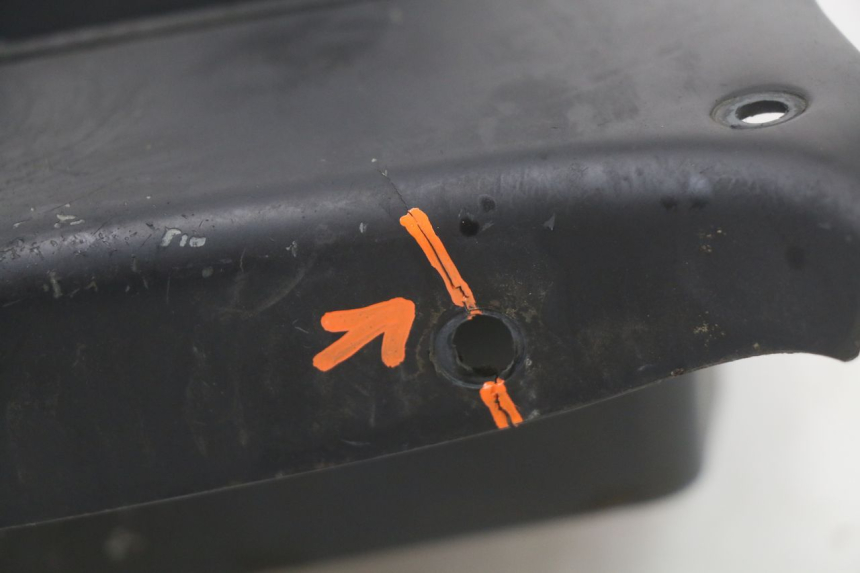 photo de TACHO VERKLEIDUNG BMW C1 125 (2000 - 2003) - Details der Befestigungspunkte