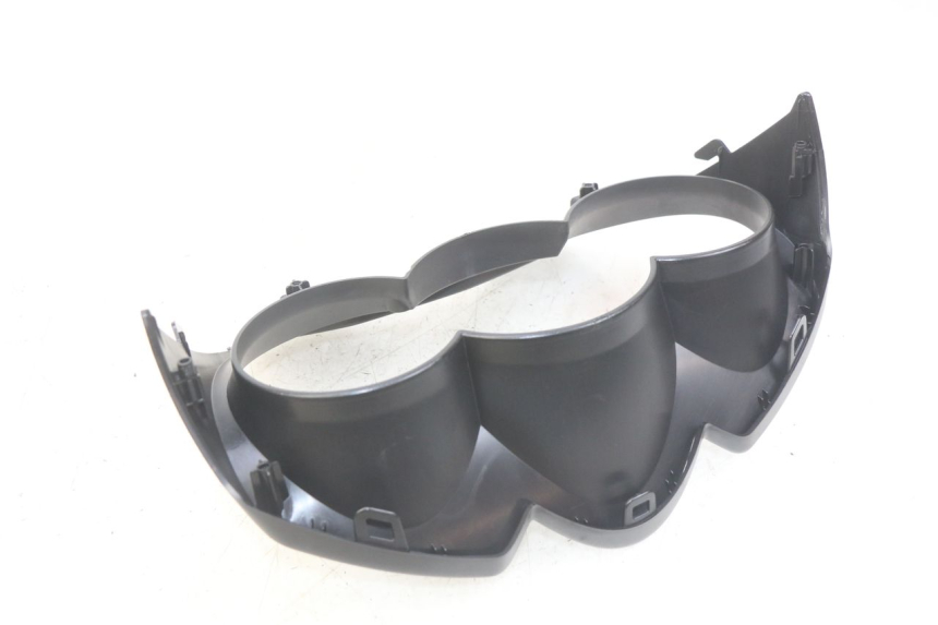 photo de TACHOMETERBLENDE PEUGEOT CITYSTAR AIR 125 (2014 - 2017) - Detailansicht des Bauteils