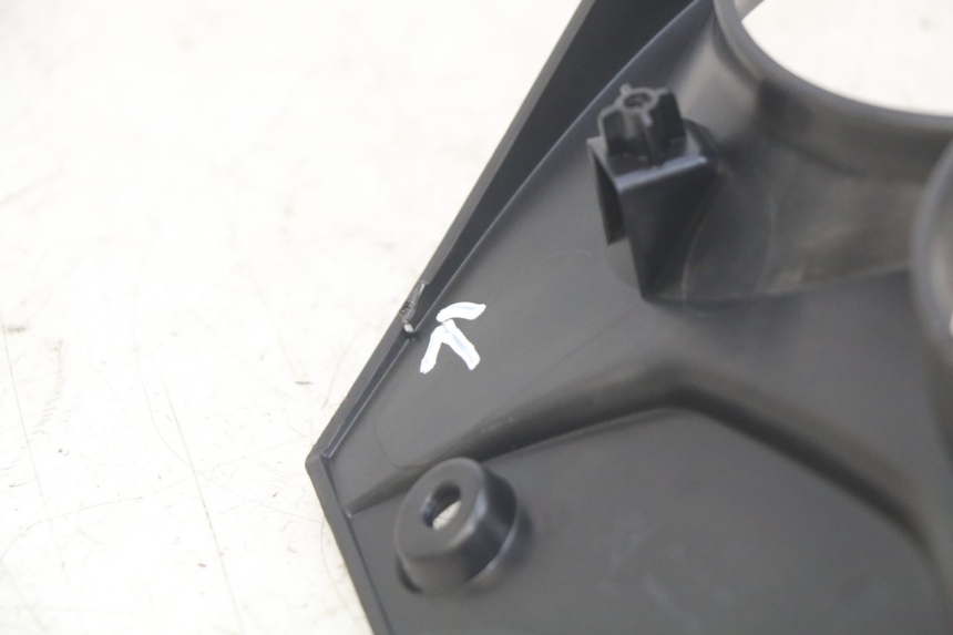 photo de TACHOMETERBLENDE PEUGEOT CITYSTAR AIR 125 (2014 - 2017) - Zoom auf Gebrauchszustand