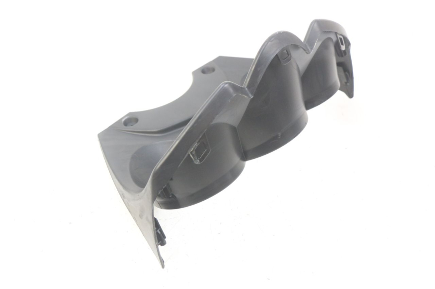 photo de TACHOMETERBLENDE PEUGEOT CITYSTAR 125 (2011 - 2017) - Details der Befestigungspunkte