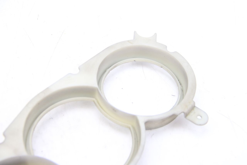 photo de TACHOMETERBLENDE PEUGEOT CITYSTAR 125 (2011 - 2017) - Oberflächenzustand und Material