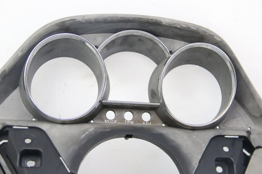 photo de TACHOMETERBLENDE KYMCO DINK STREET 125 (2009 - 2014) - Charakteristische Merkmale