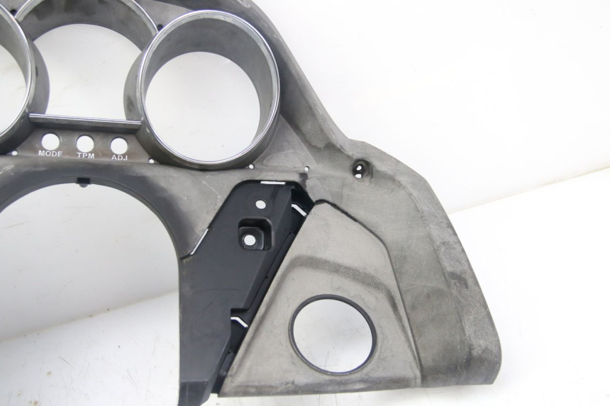 photo de TACHOMETERBLENDE KYMCO DINK STREET 125 (2009 - 2014) - Zoom auf Komponenten