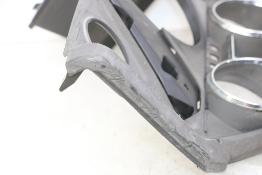 photo de TACHOMETERBLENDE KYMCO DINK STREET 125 (2009 - 2014) - Zoom auf Komponenten