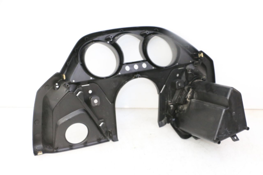 photo de TACHOMETERBLENDE KYMCO DINK STREET 125 (2009 - 2014) - Oberflächenzustand und Material