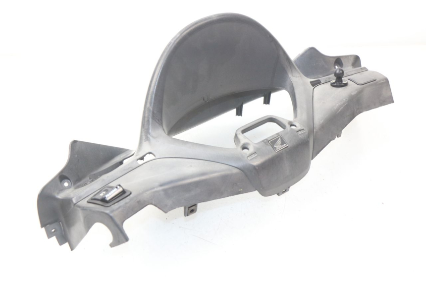 photo de TACHO VERKLEIDUNG HONDA FES PANTHEON 125 (2003 - 2007) - Details der Befestigungspunkte