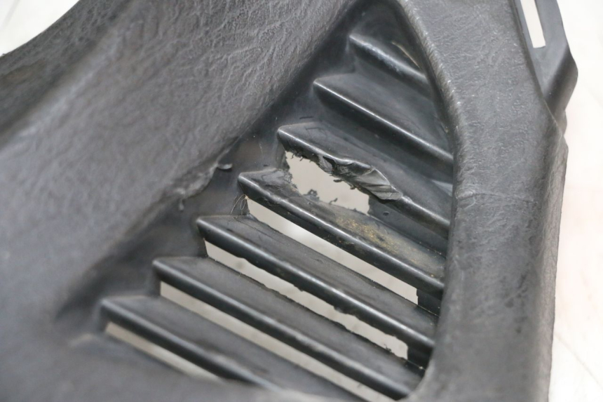 photo de TACHOMETERBLENDE HONDA FES S-WING SWING ABS 125 (2007 - 2015) - Kennzeichnungen und Originalreferenzen