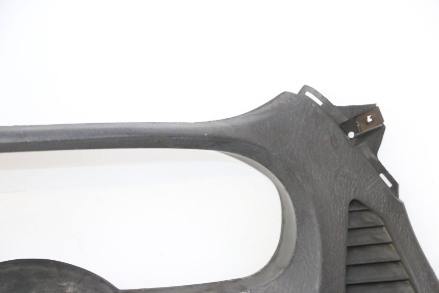 photo de TACHOMETERBLENDE HONDA FES S-WING SWING ABS 125 (2007 - 2015) - Charakteristische Merkmale