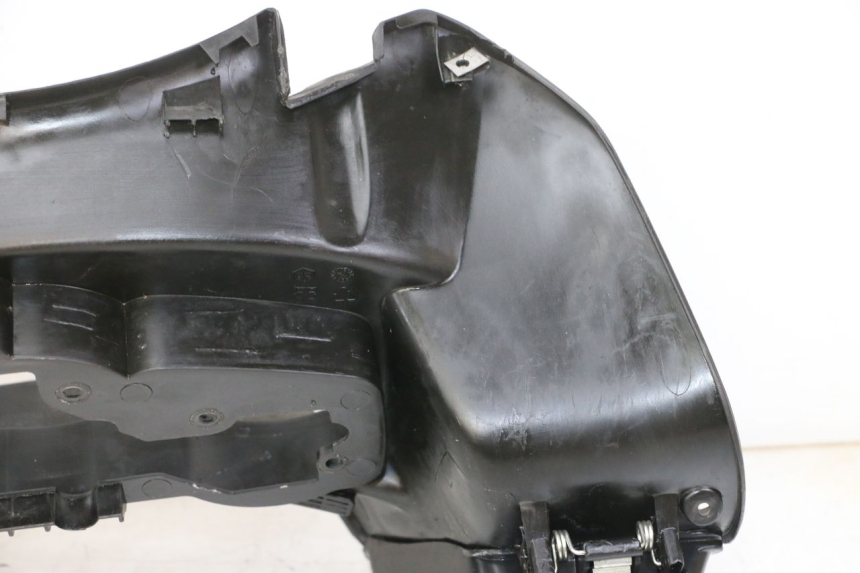 photo de TACHO VERKLEIDUNG GILERA NEXUS 300 (2008 - 2013) - Oberflächenzustand und Material