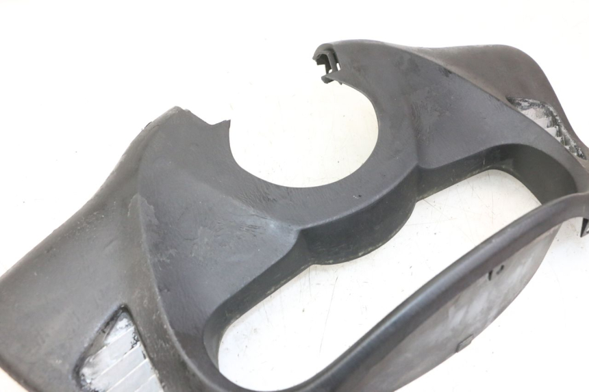 photo de TACHO VERKLEIDUNG HONDA FES S-WING SWING 125 (2007 - 2015) - Detailansicht des Bauteils