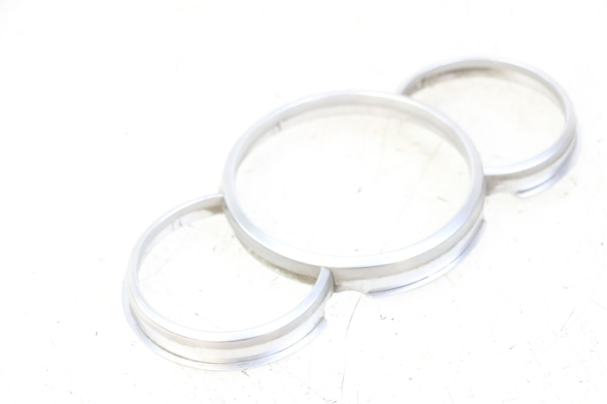 photo de TACHO VERKLEIDUNG PIAGGIO IE MP3 YOURBAN 300 (2011 - 2016) - Zoom auf Gebrauchszustand