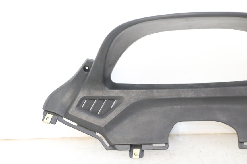 photo de TACHO VERKLEIDUNG KYMCO XCITING 500 (2007 - 2010) - Details der Befestigungspunkte