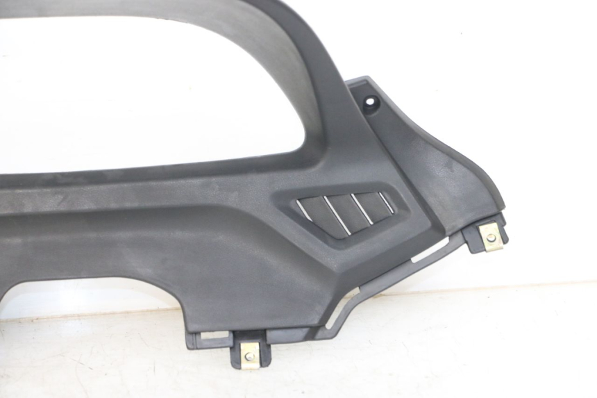 photo de TACHO VERKLEIDUNG KYMCO XCITING 500 (2007 - 2010) - Oberflächenzustand und Material