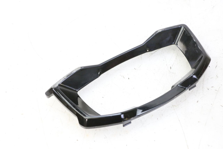 photo de TACHO VERKLEIDUNG PIAGGIO MP3 HPE 310 (2024 - 2025) - Detailansicht des Bauteils