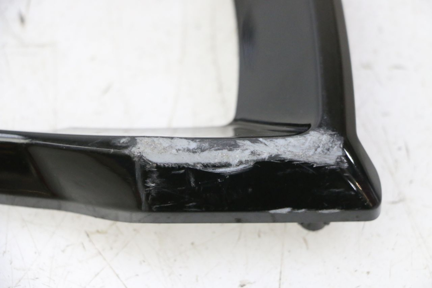 photo de TACHO VERKLEIDUNG PIAGGIO MP3 HPE 310 (2024 - 2025) - Kennzeichnungen und Originalreferenzen