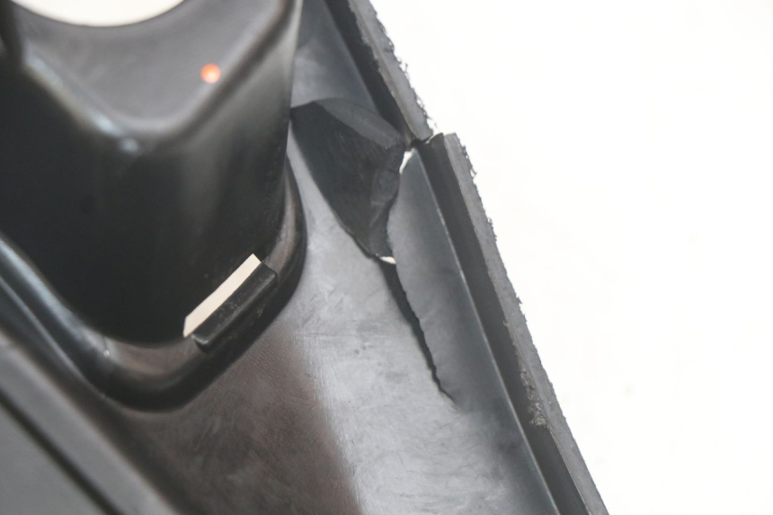 photo de TACHOMETERBLENDE PIAGGIO MP3 LT 400 (2007 - 2012) - Detailansicht des Bauteils