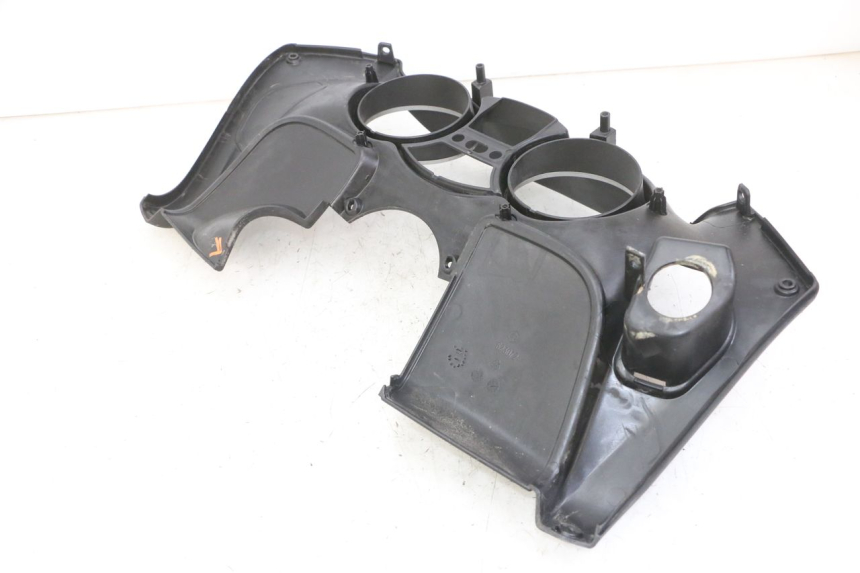 photo de TACHO VERKLEIDUNG PIAGGIO MP3 LT 300 (2010 - 2016) - Charakteristische Merkmale