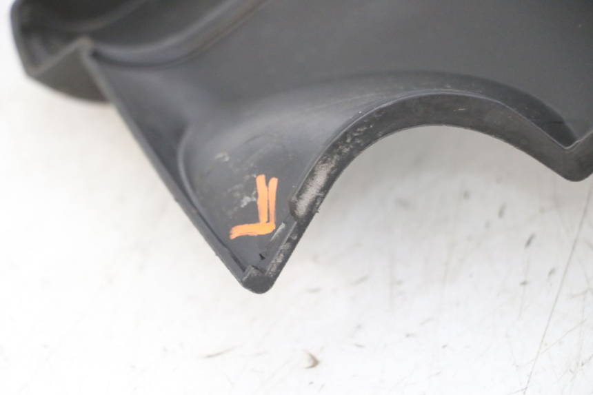 photo de TACHO VERKLEIDUNG PIAGGIO MP3 LT 300 (2010 - 2016) - Zoom auf Komponenten